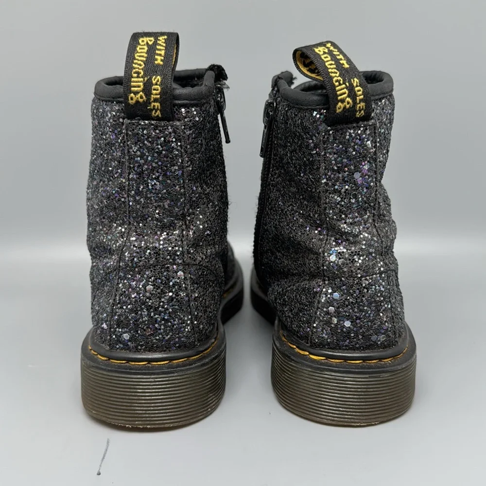Dr. Martens 1460 Glitter‎ Lace Up Boots Youth Sz 3